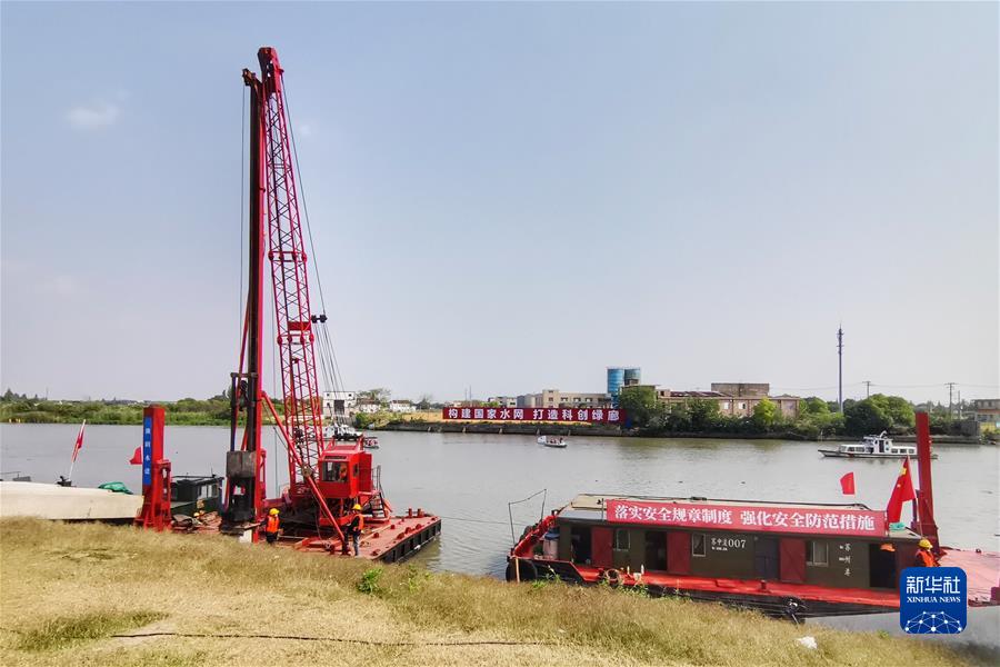 (图文互动)(11)中国经济发展前景一定会更加光明——习近平总书记引领统筹推进高质量发展和高水平安全述评